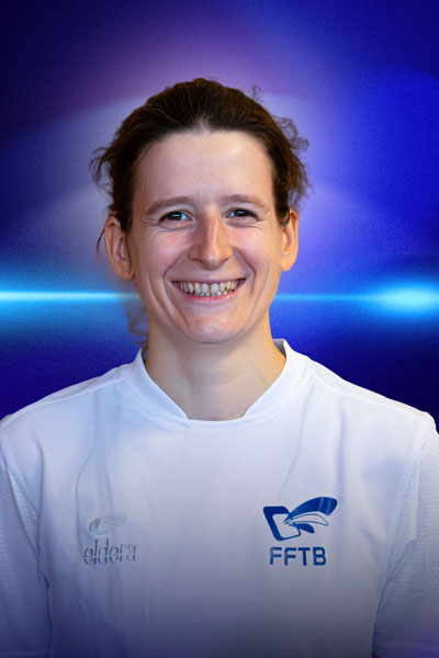Ailière gauche de l'équipe de France féminine